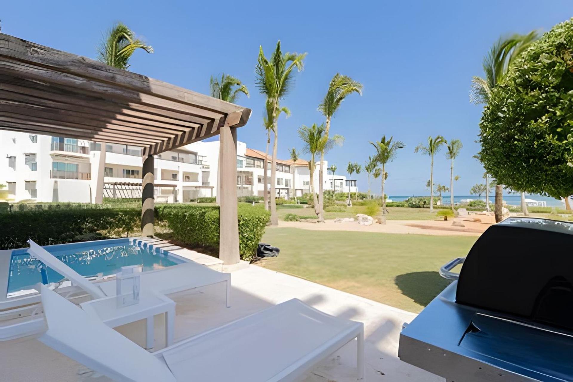 Punta Palmera Beach Front 3b apartment Cap Cana view 4