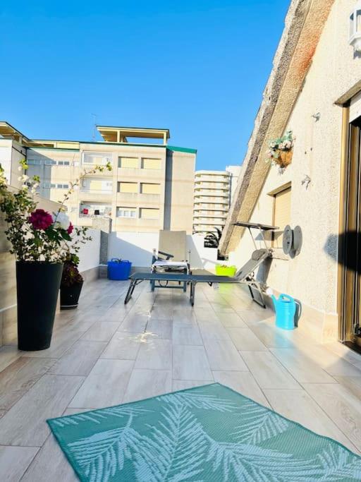 Acogedora casa recién reformada con jardín y wifi