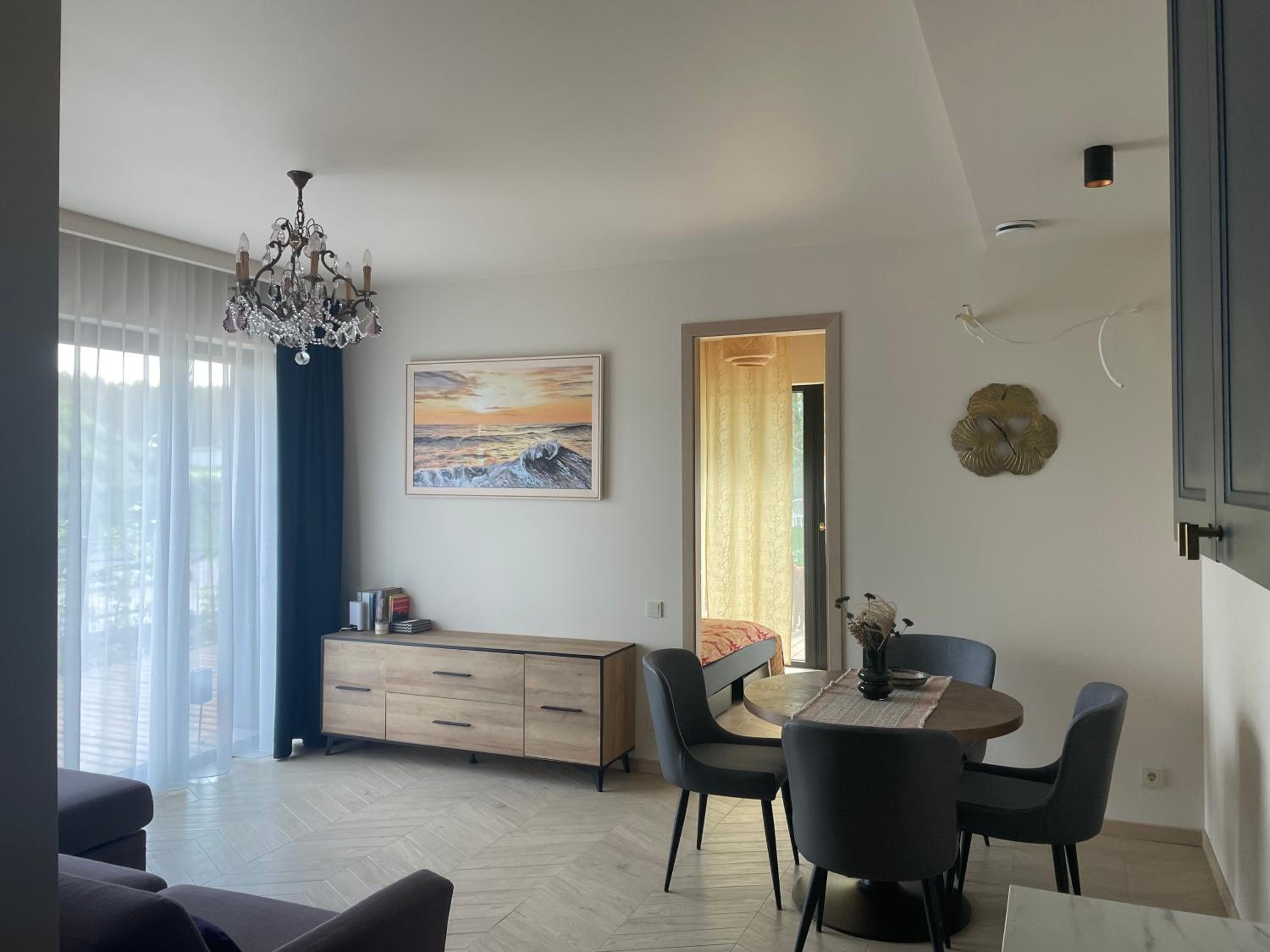 Apartamentai Monciškėse su šildomu baseinu ir terasa