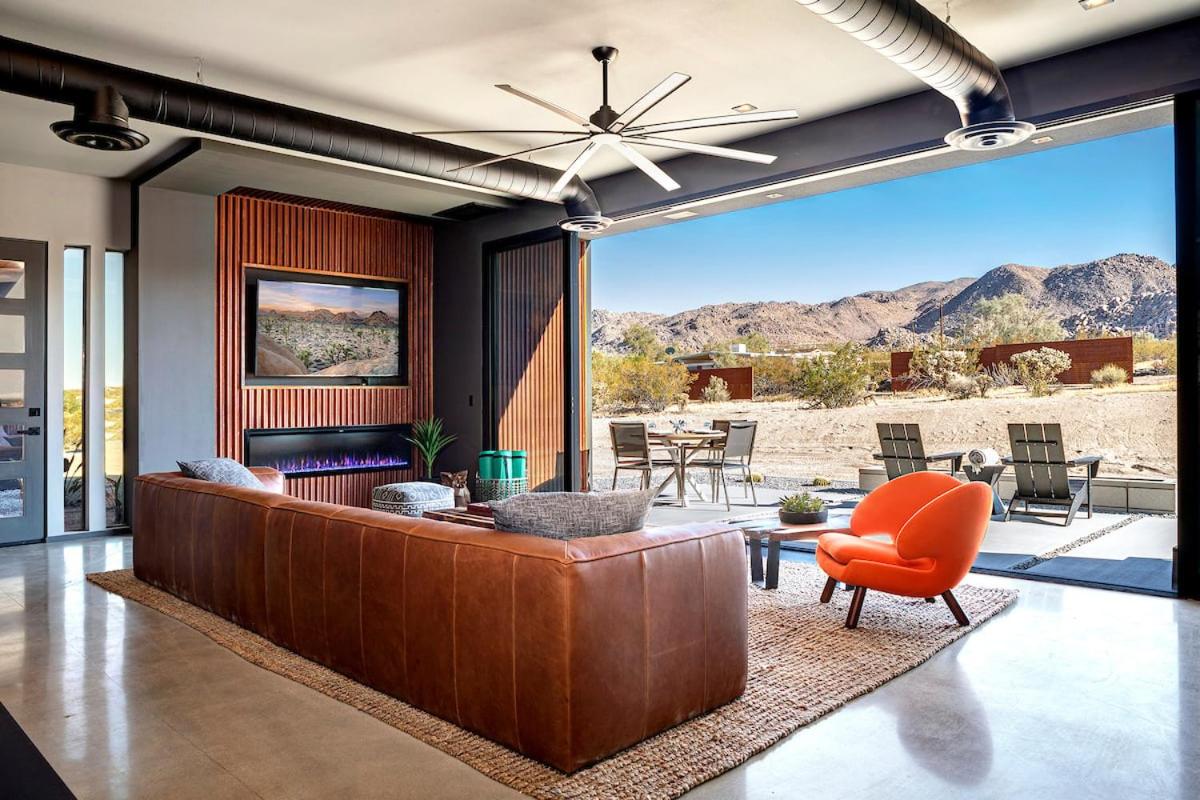 Sundial by Fieldtrip - Modern Luxury with Hot Tub Mountain Views view 2