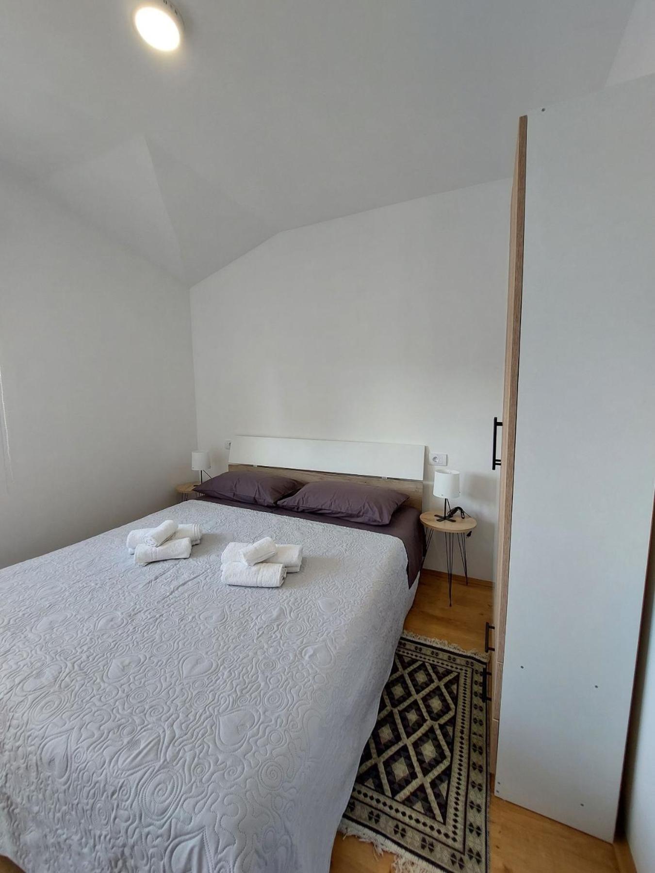 Lejka apartmani Srebrno jezero