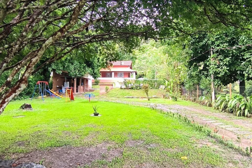 Quintal das Jaboticabeiras