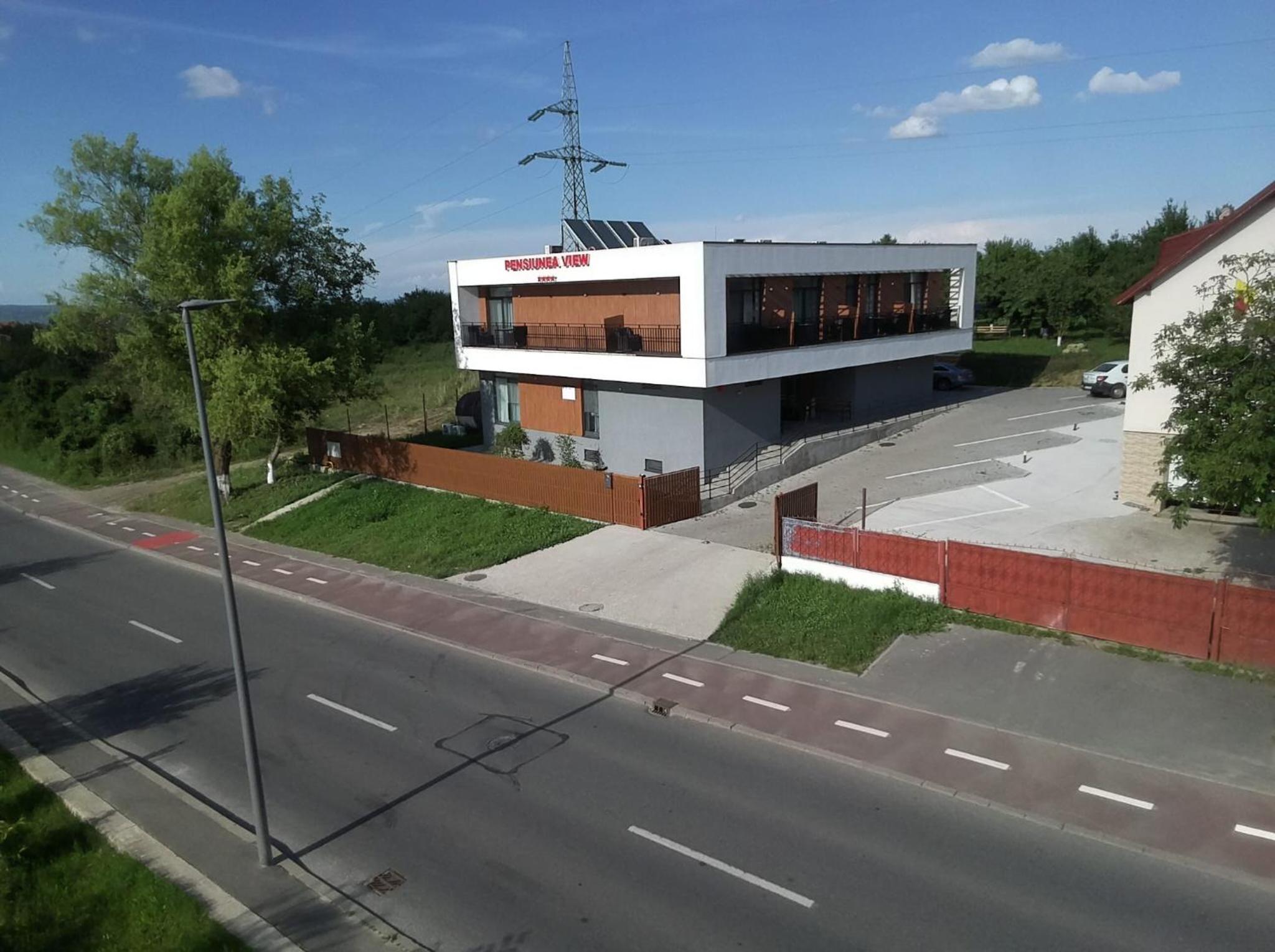 Hotel Pensiunea View - Image 1