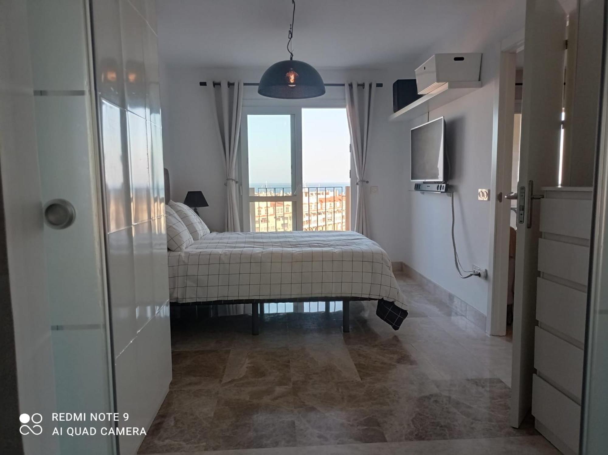 Apartamento de Calidad en Almerimar con Excelente Vista al Mar y buena Ubicacion