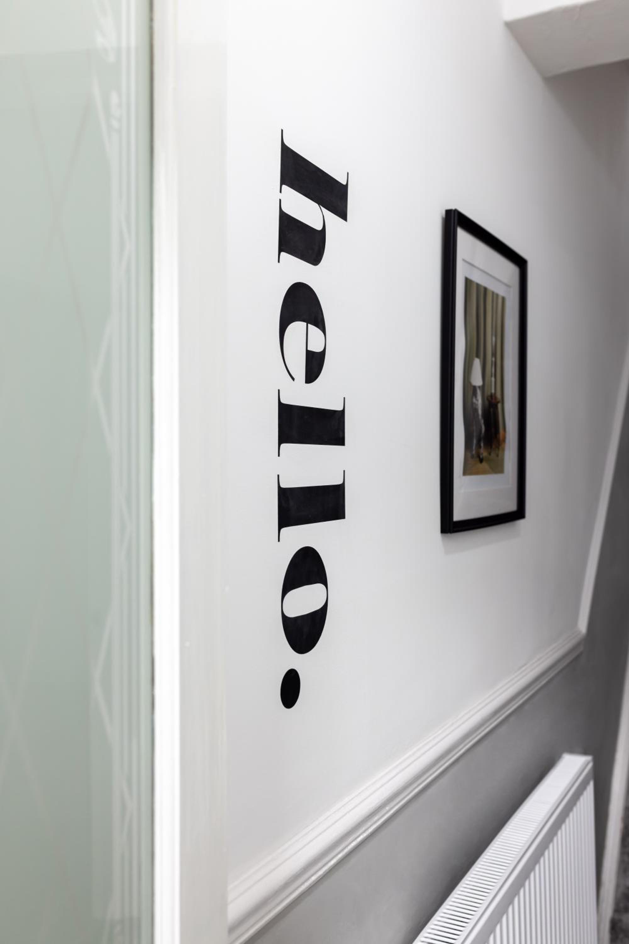 Cowley House - Air Host & Stay - Sleeps 7
