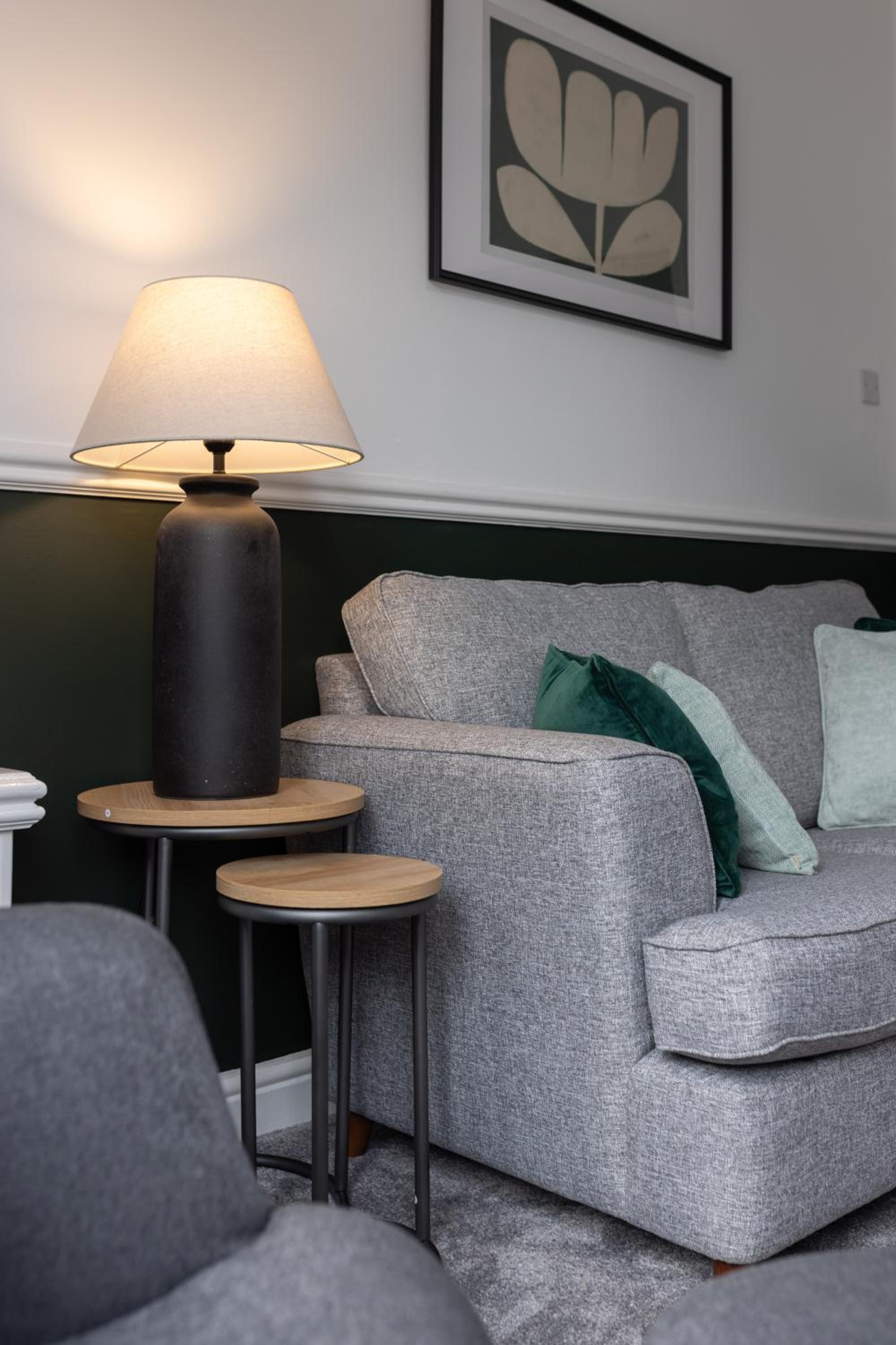 Cowley House - Air Host & Stay - Sleeps 7