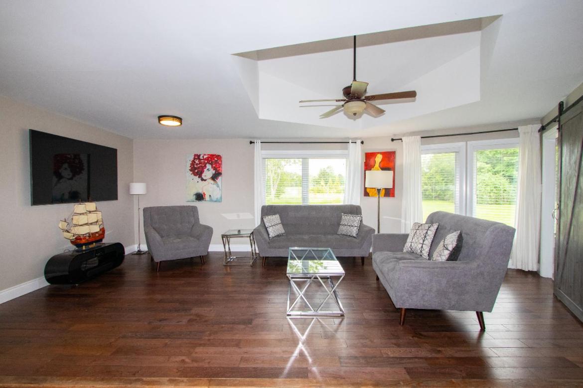 Deer Run Cottage- Golf Course cottage