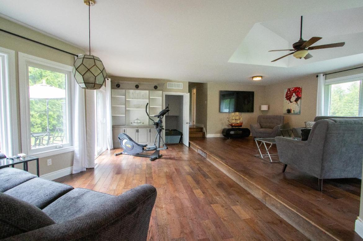 Deer Run Cottage- Golf Course cottage