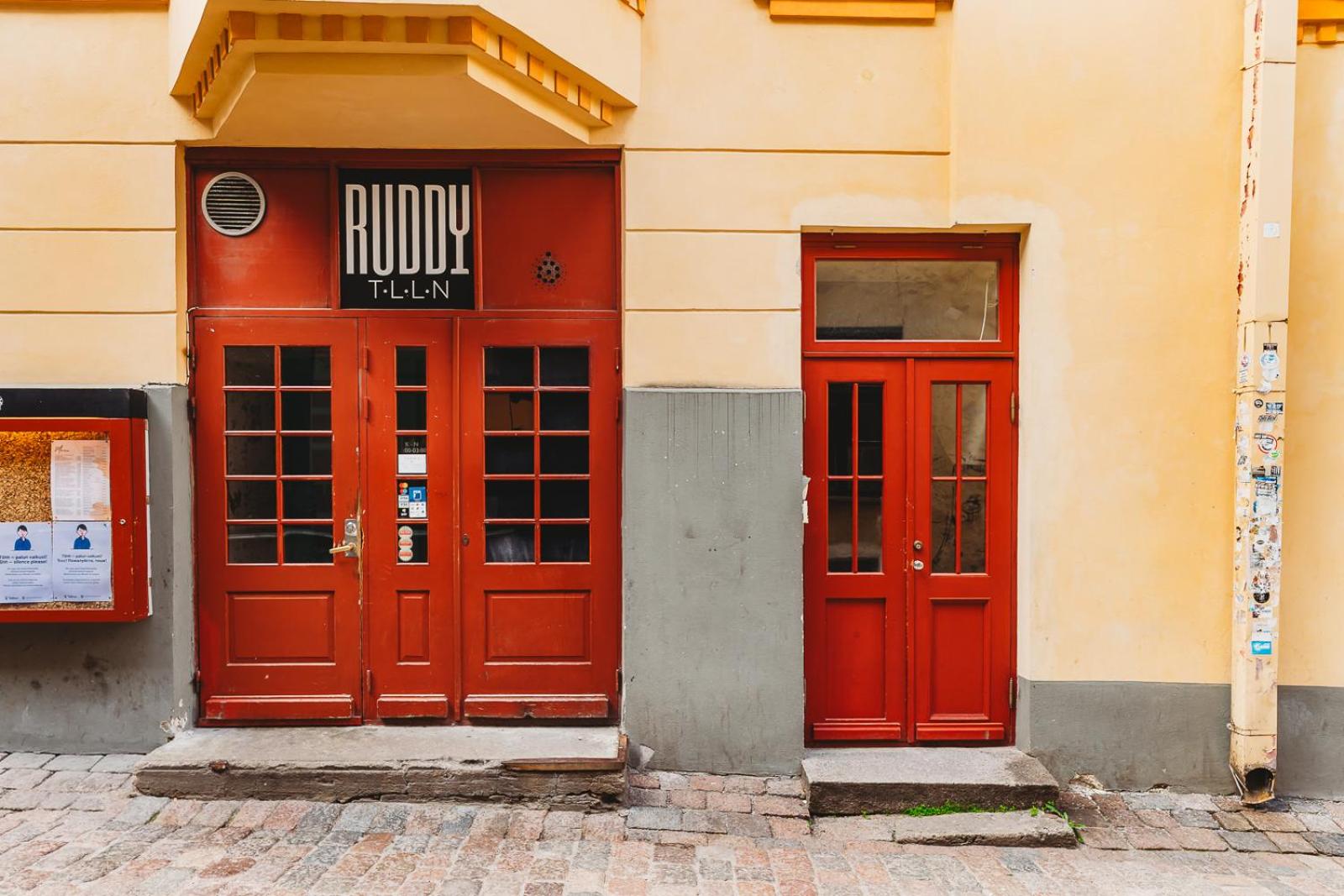 Tallinn Vacations - Charming Old Town Room with Private Bathroom - Property Image 6