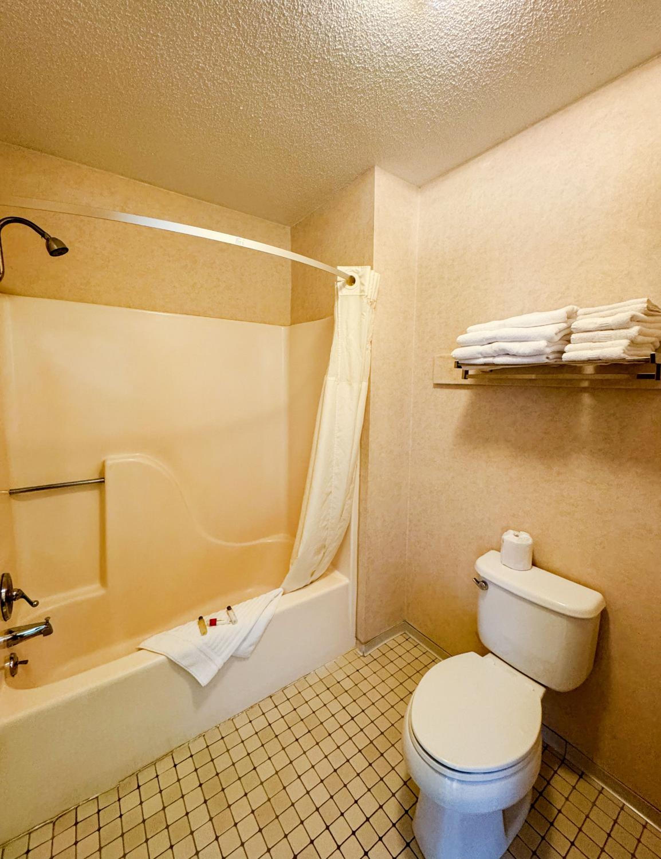 Days Inn by Wyndham Mackinaw City - Lakeview, Bilde 4