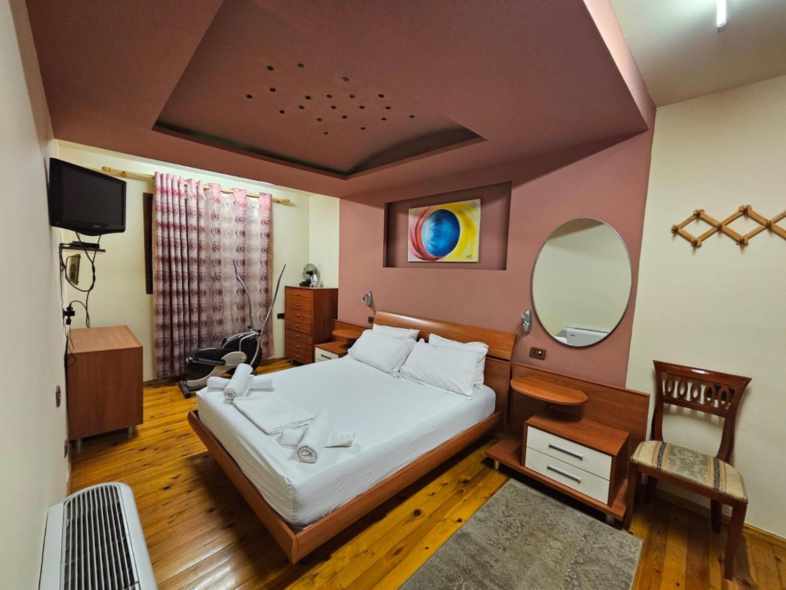 Duplex, next to the New Bazaar