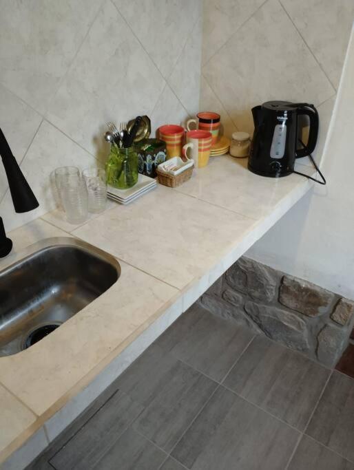 Habitación en Tilcara con entrada independiente, baño privado y desayunador