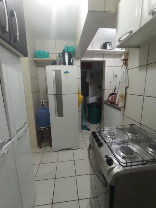 Quarto cama Casal, Vista para o mar, próximo a FMO, Centro Histórico, shopping Patteo - AR CONDICIONADO