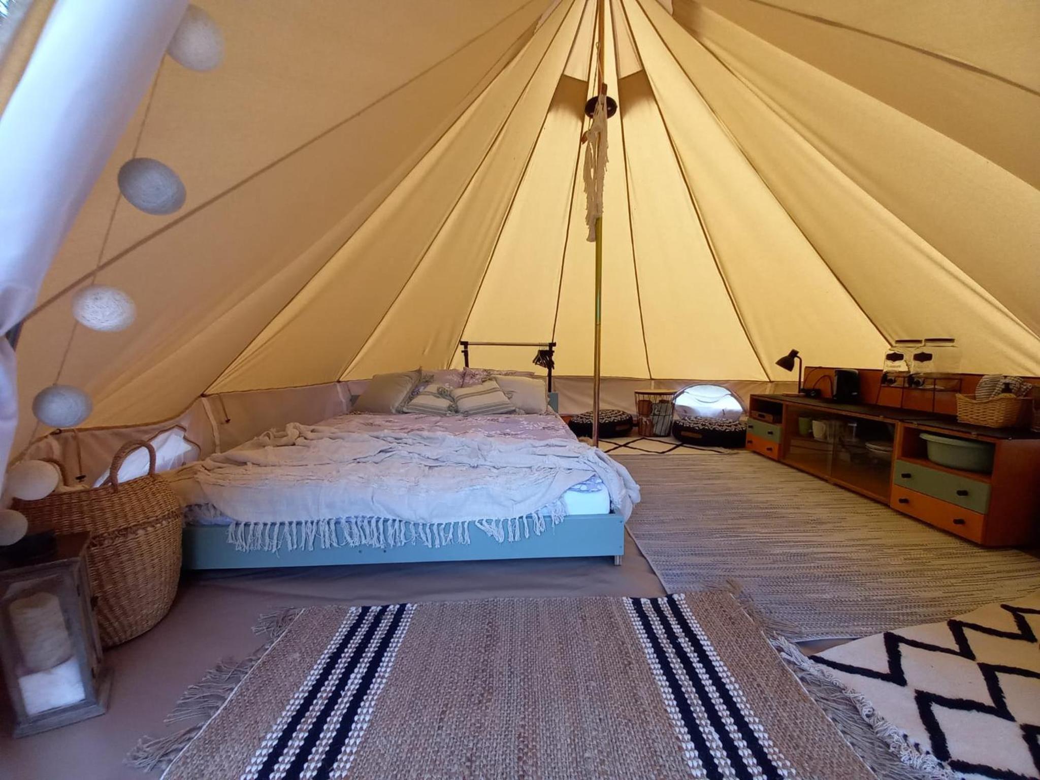 Glamping & Farm Zlaté Podlesí - Stan na louce