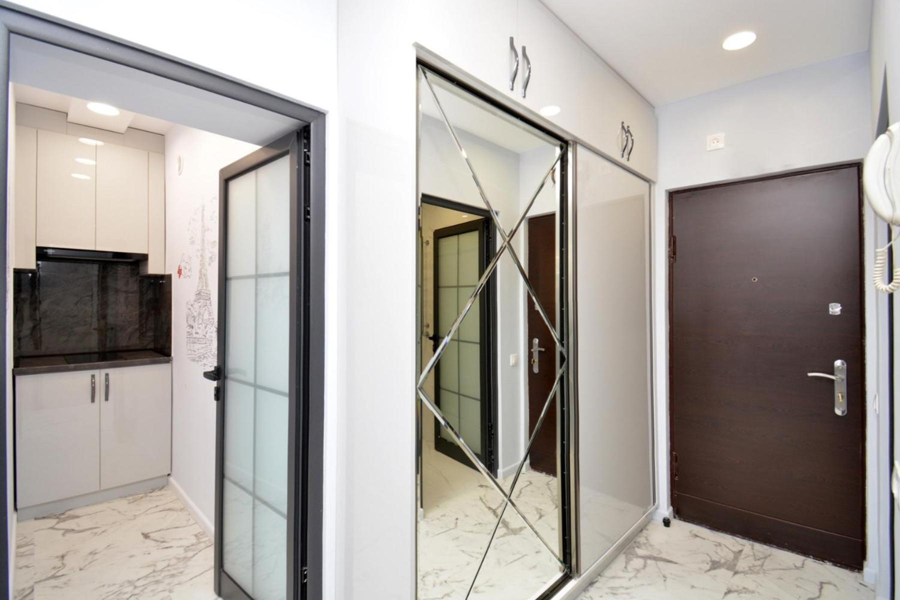 Opera & Cascade infinity view luxury apartament with open balcony
