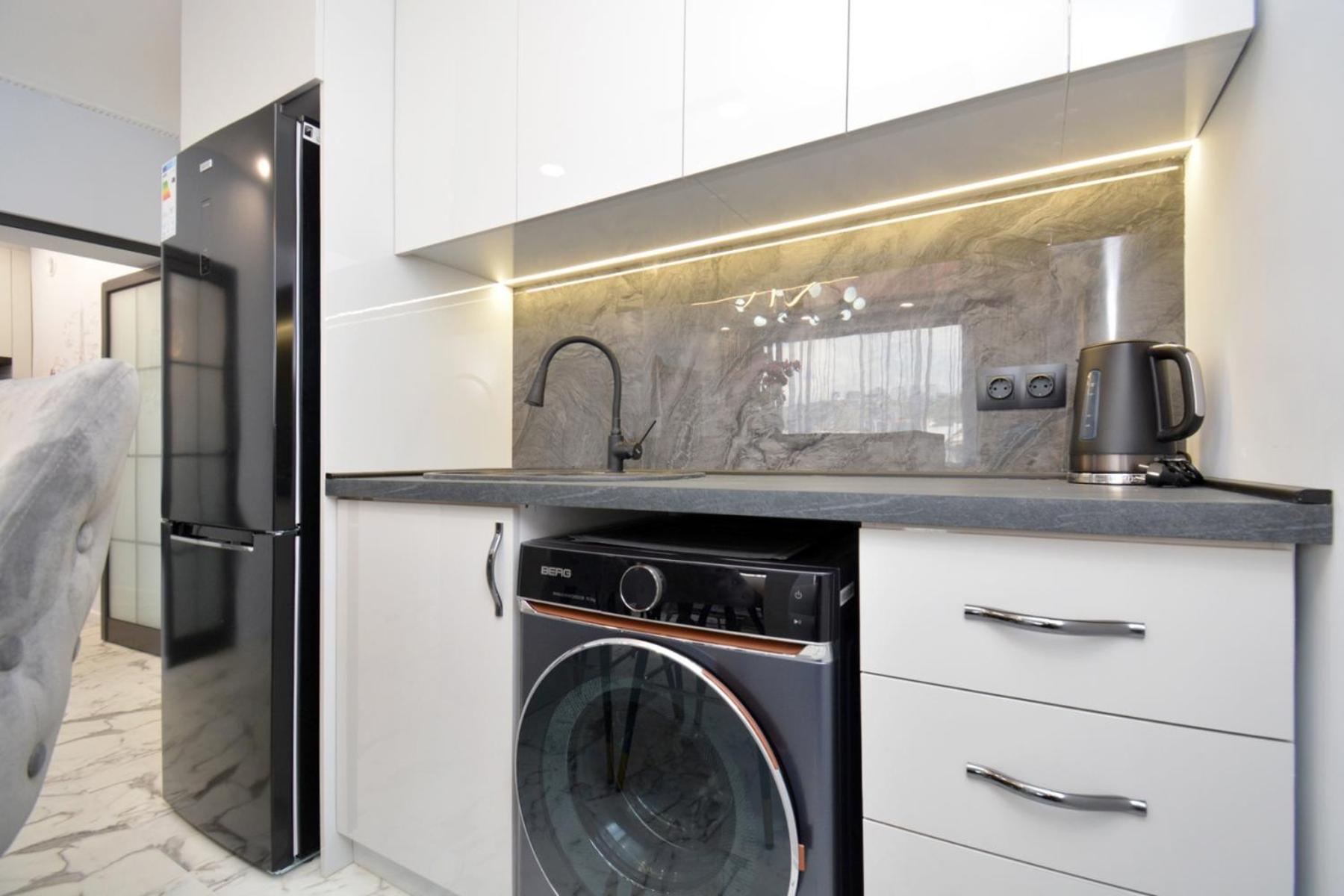Opera & Cascade infinity view luxury apartament with open balcony