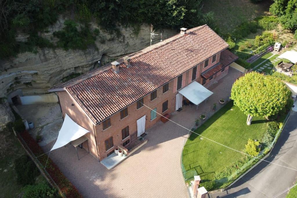 La Tana del Tasso - Authentic Monferrato House - AC, WiFi, garden, BBQ view 5