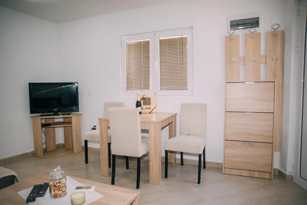 Lovely apartment Moki near the center view 2