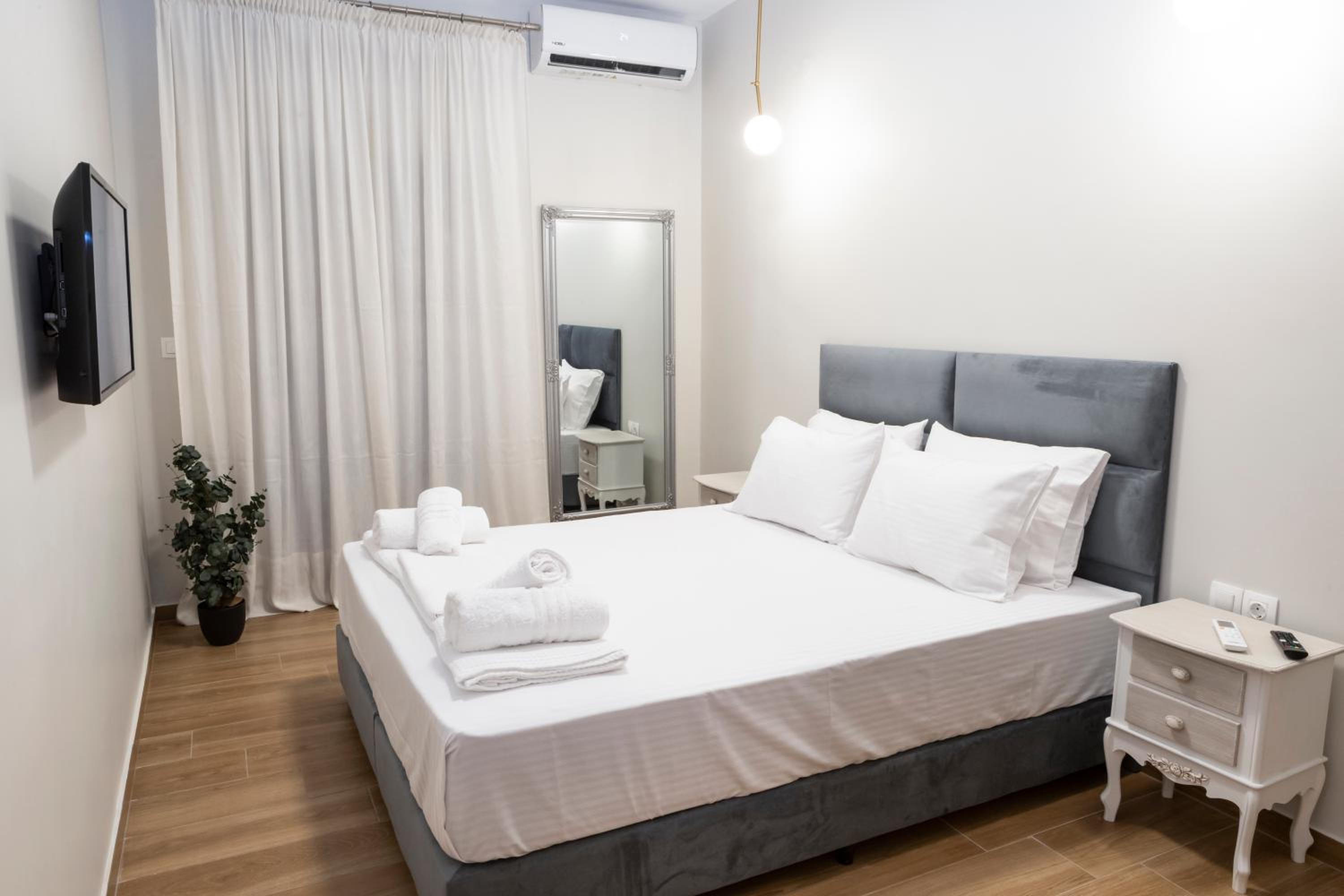 Paralia Luxury Apartment