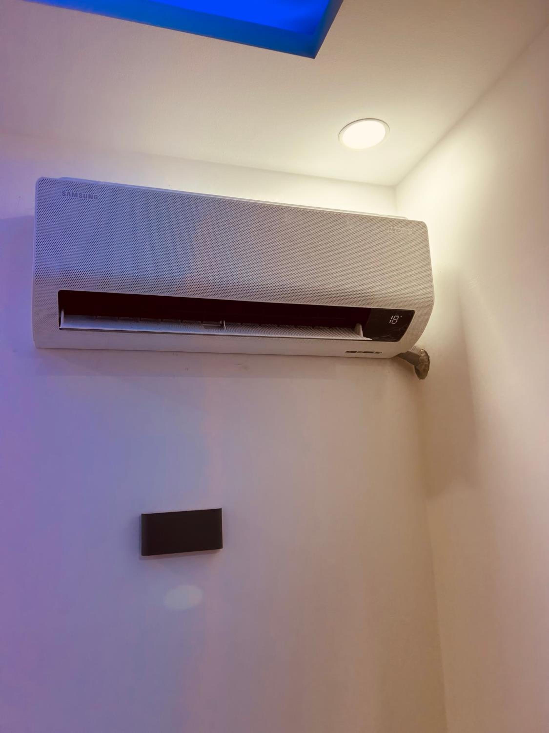 2 bedrooms Smart Home 5m drive to the Sea view 3