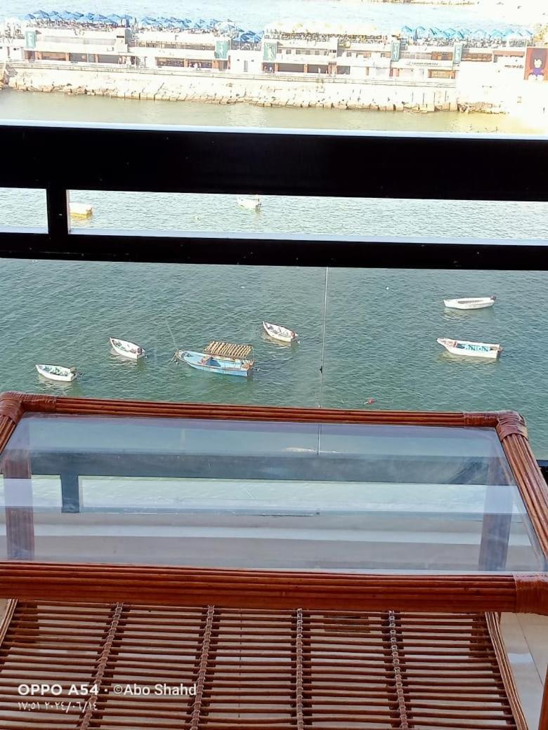 Gleem Bay ultra lux Apartment