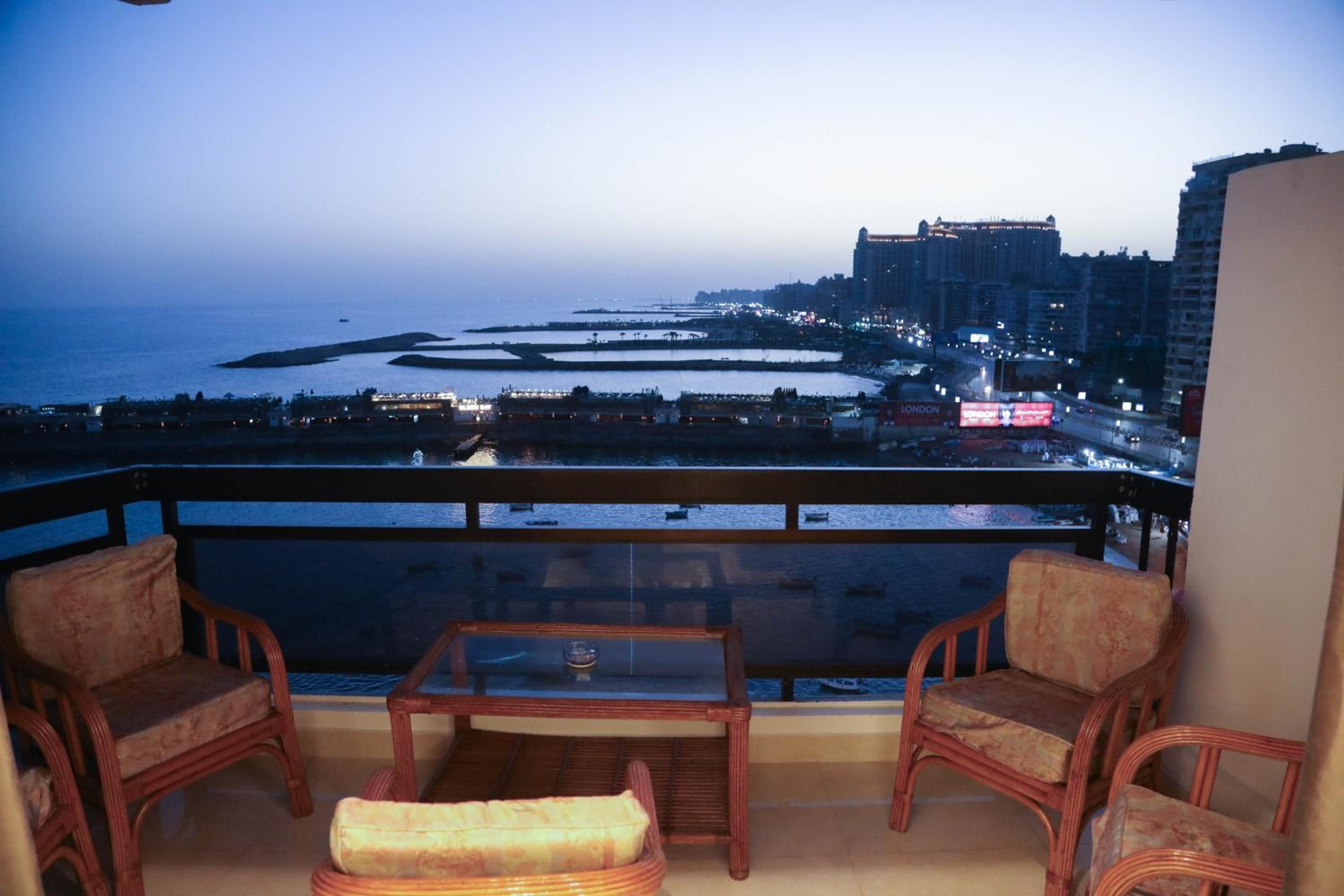 Gleem Bay ultra lux Apartment