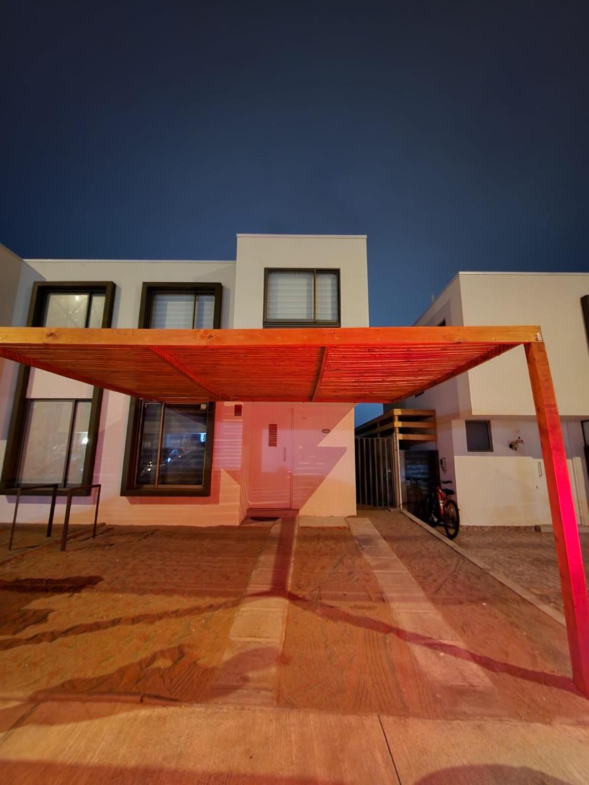 Casa Nueva Costa Laguna Amoblada