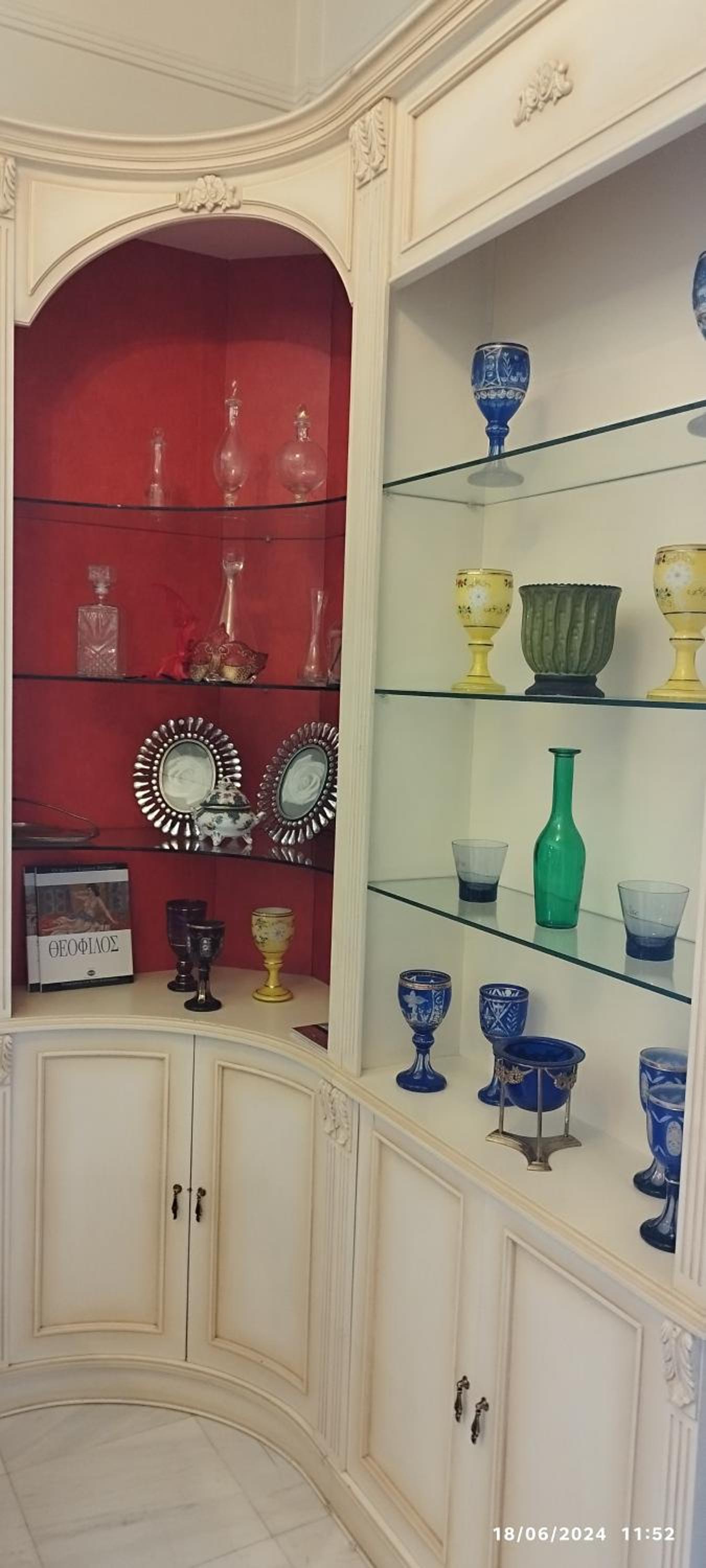 Elegant Tsimiski Neoclassical Apartment