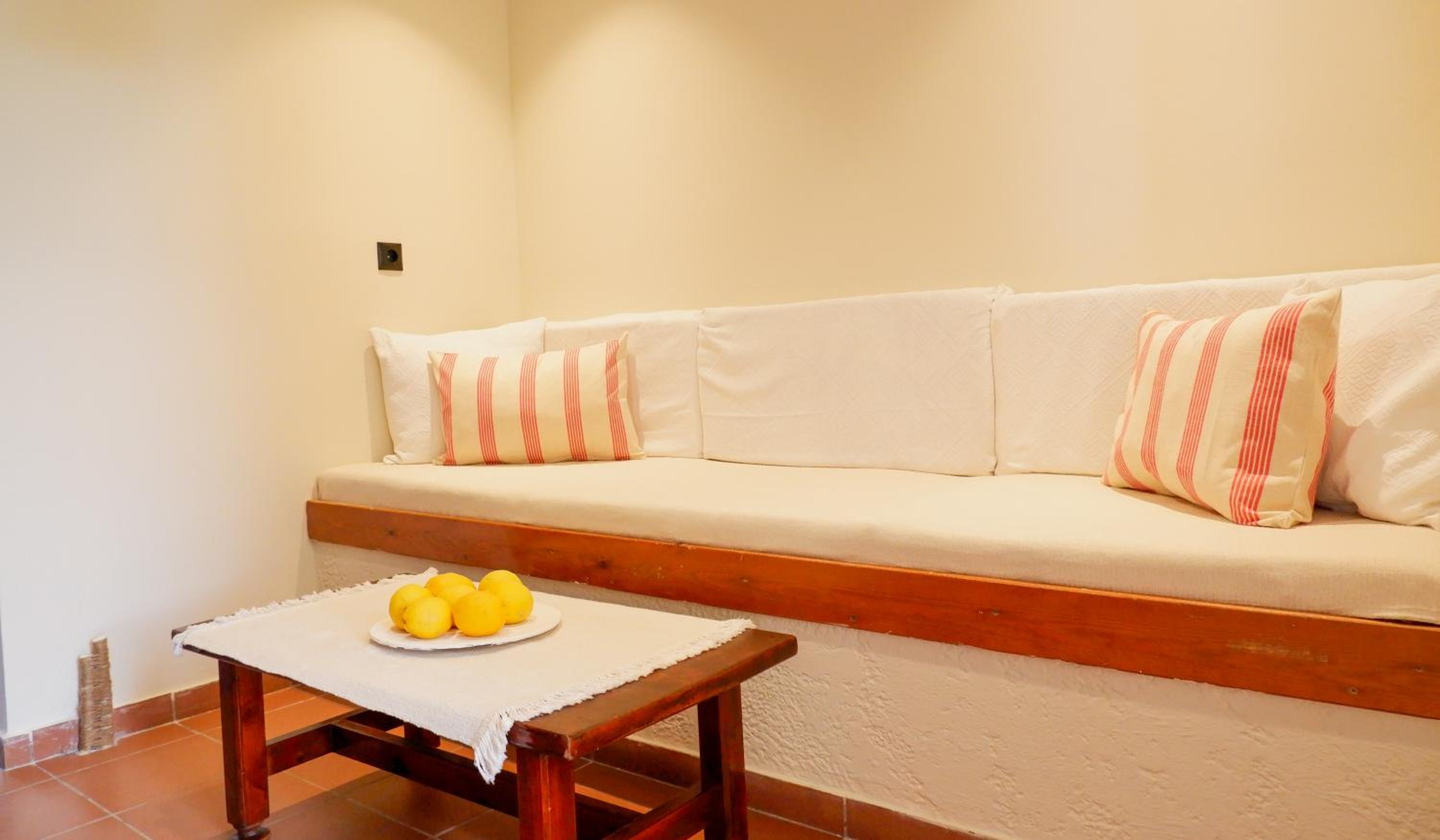 Kamara Apartments Marmari