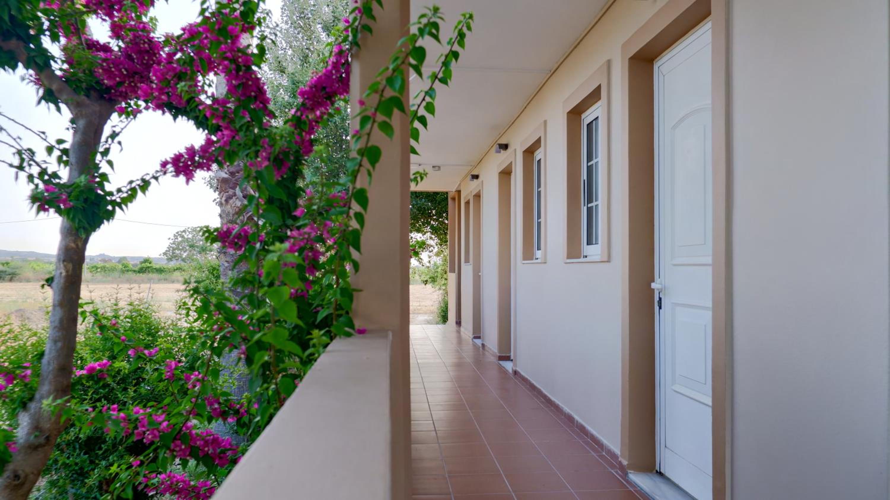 Kamara Apartments Marmari