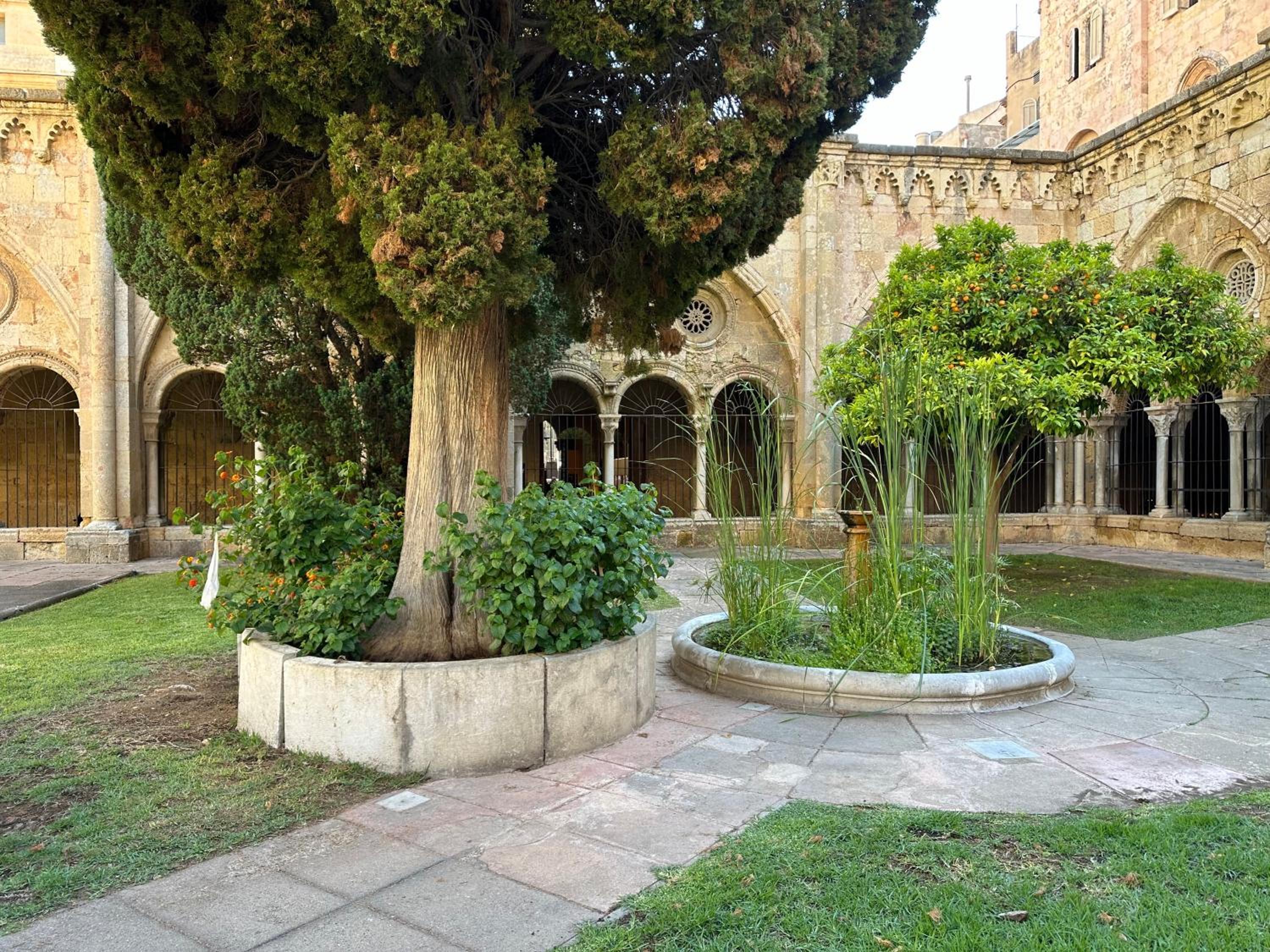 Tarraco Cathedral Cottage