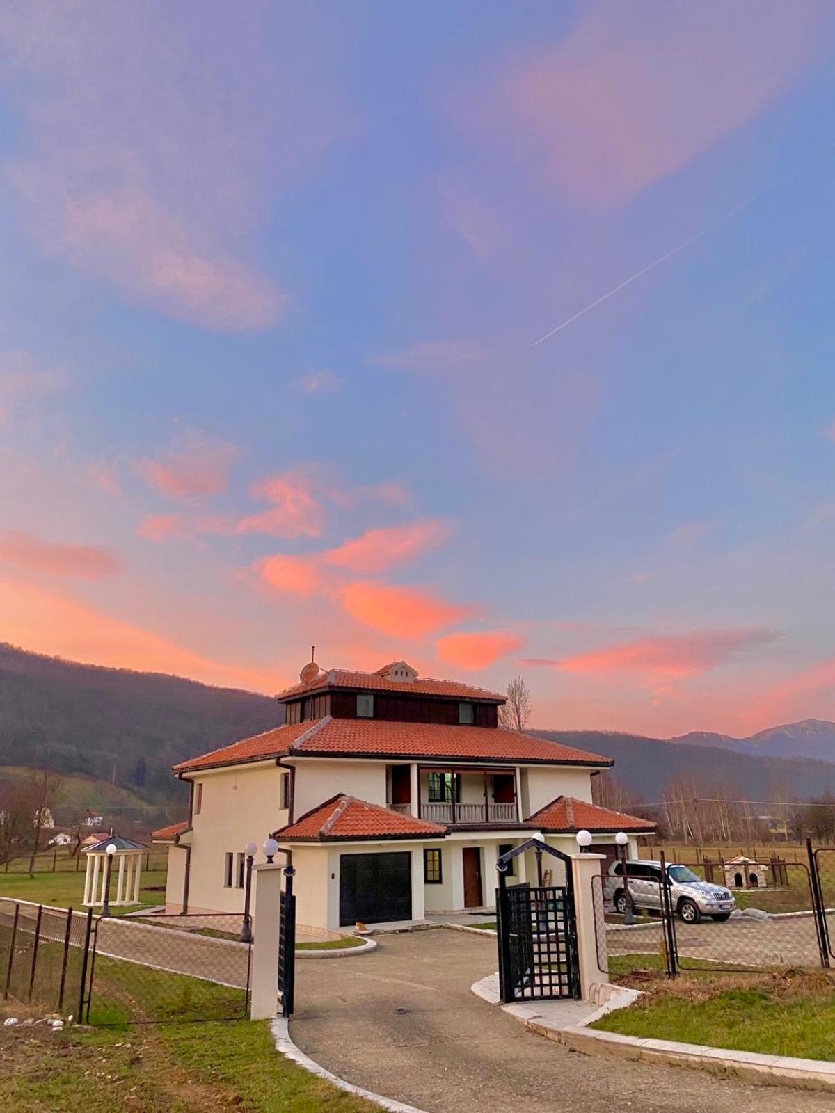 Villa Tara