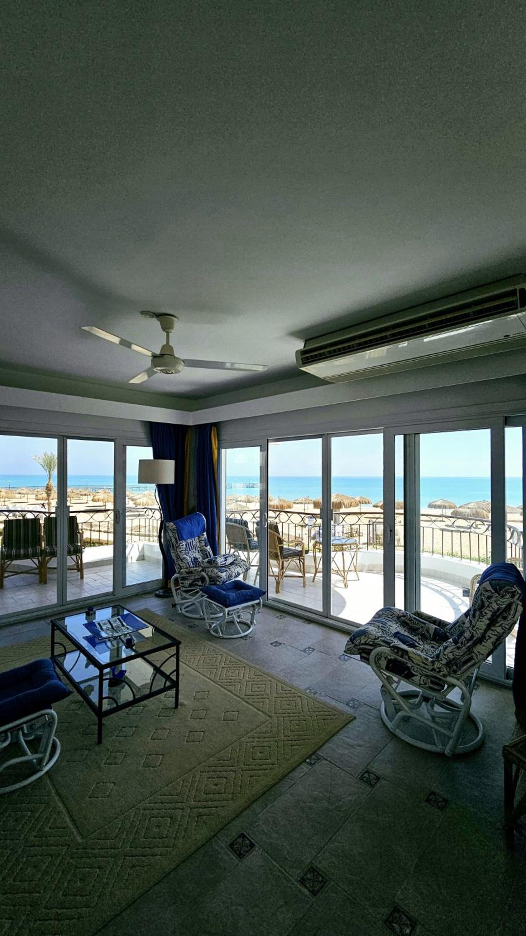 6 beds Beachfront Red sea Chalet Gorgeous ViewY2 view 4