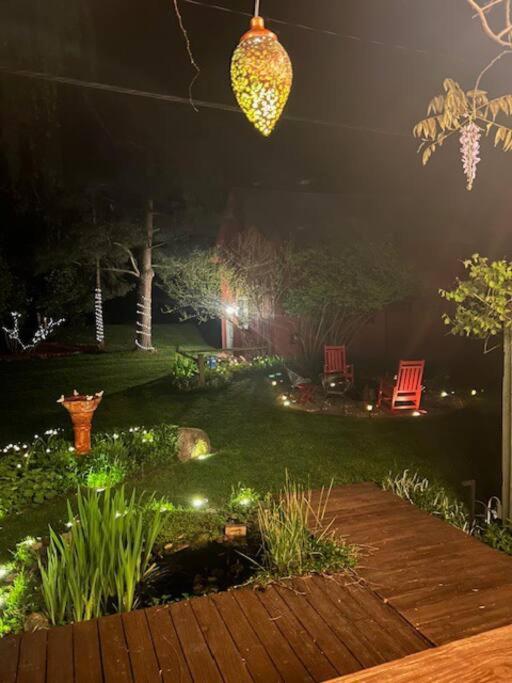 Lakeside Oasis near wineries, beaches, Saugatuck view 3
