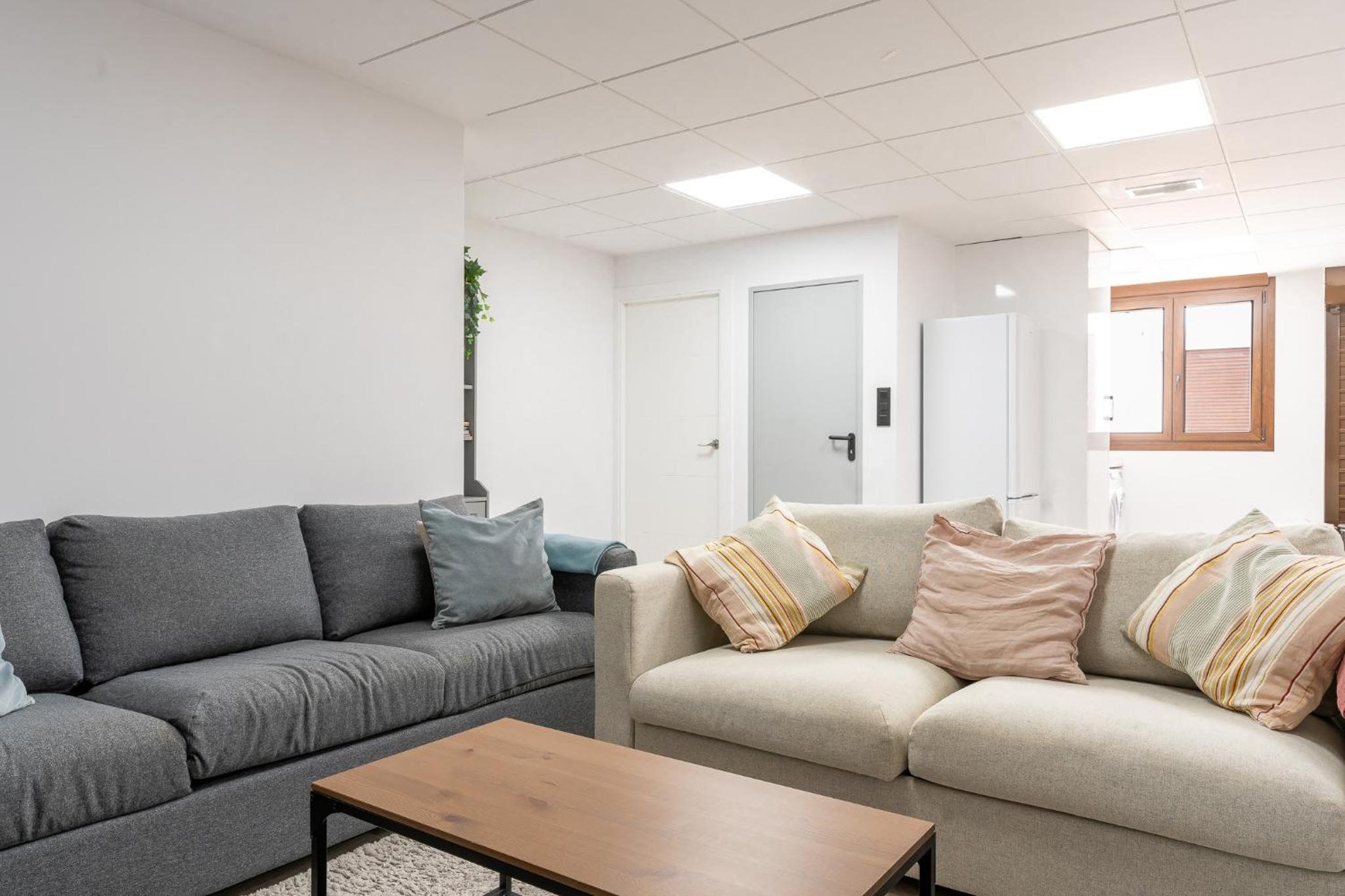 Lake House by United Renters