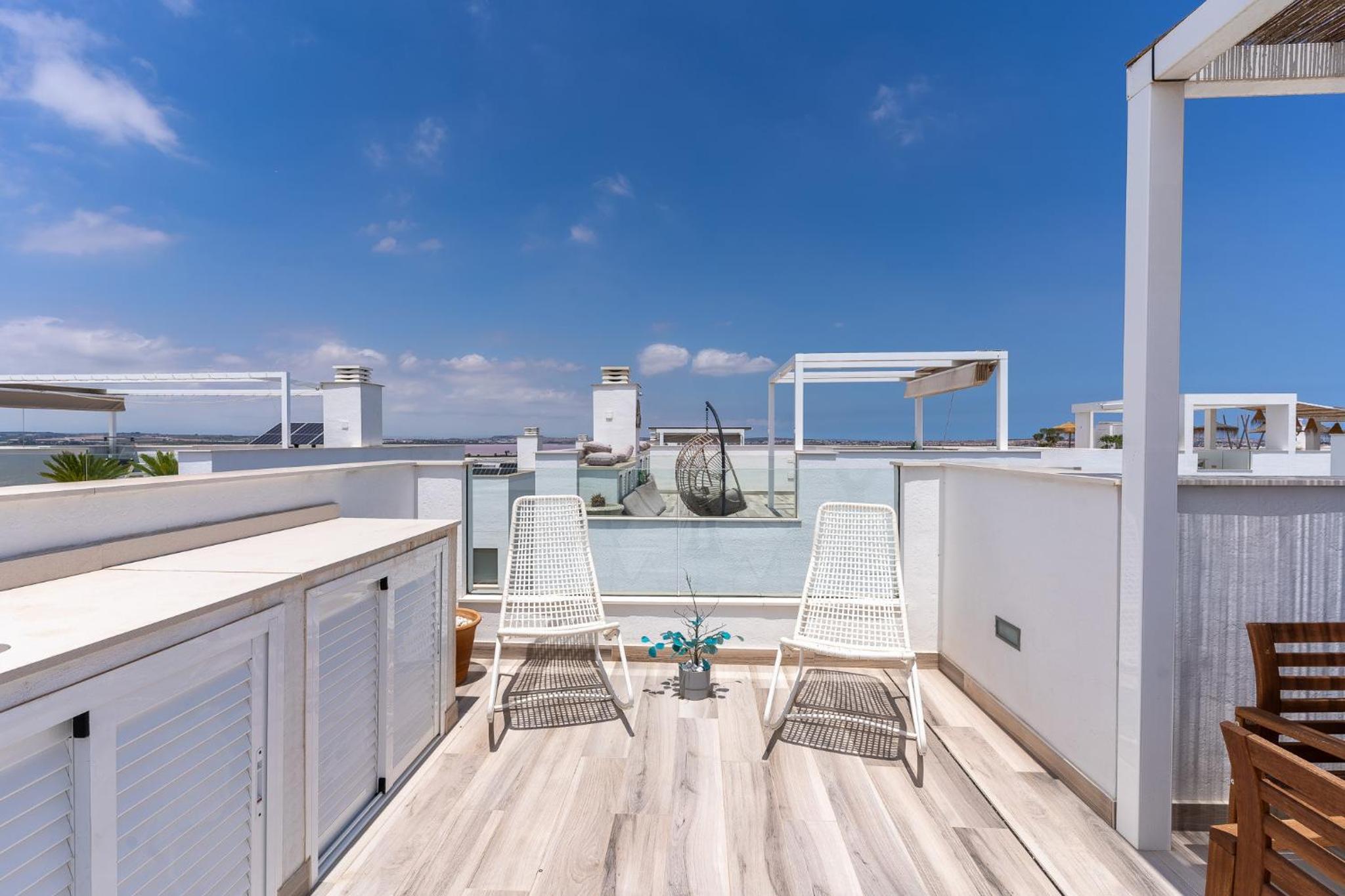 Lake House by United Renters
