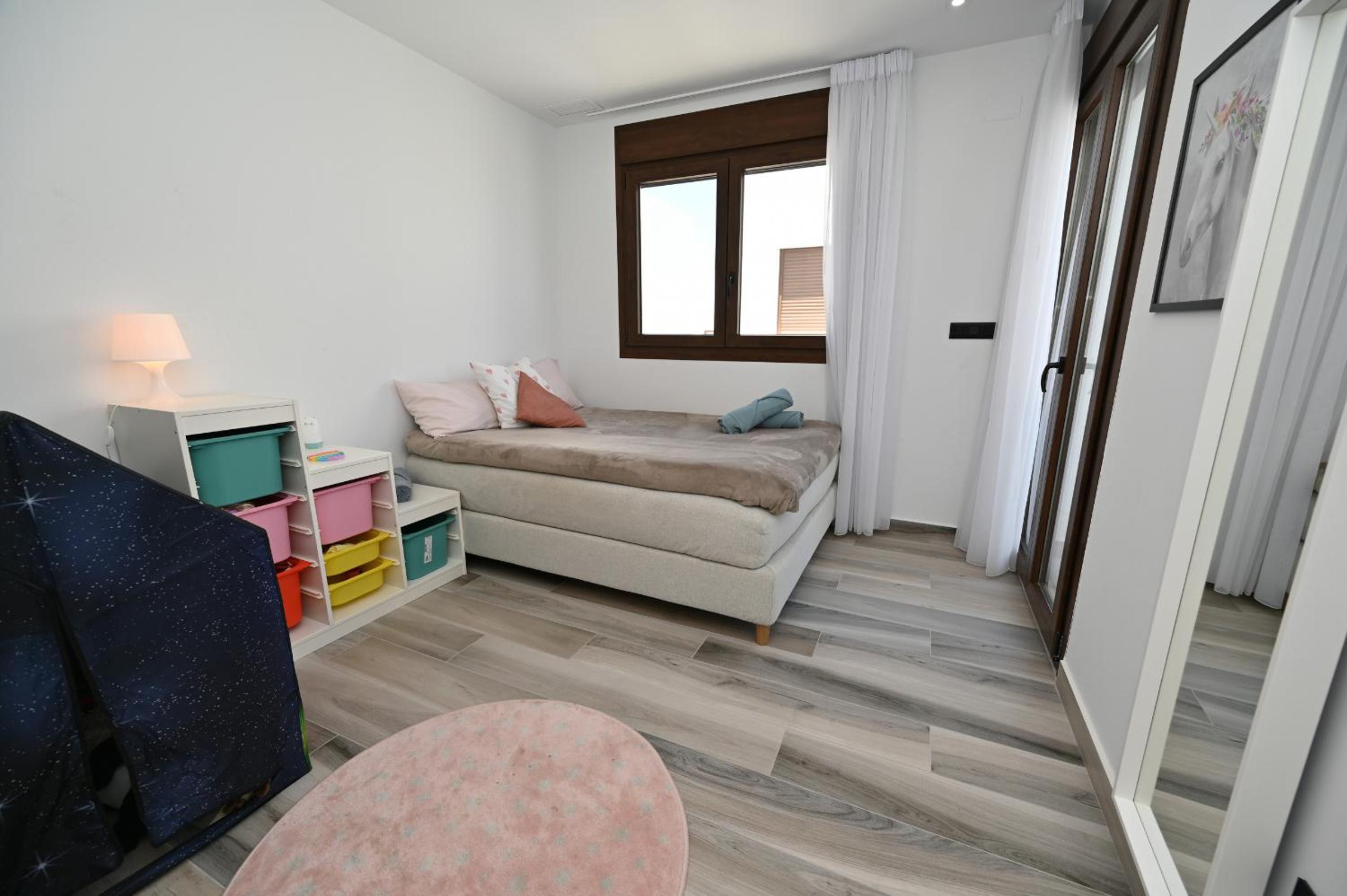 Lake House by United Renters