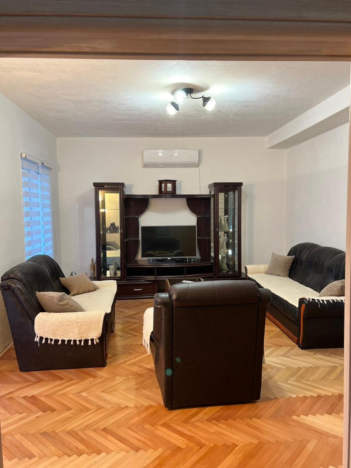Villa Bubanja with shared pool