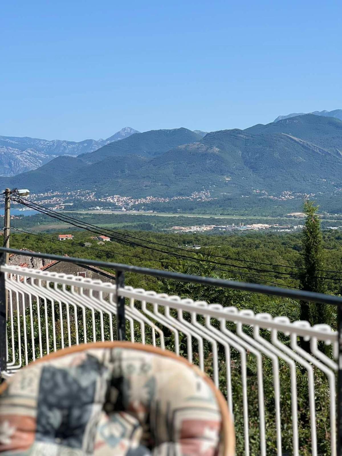 Villa Bubanja with shared pool