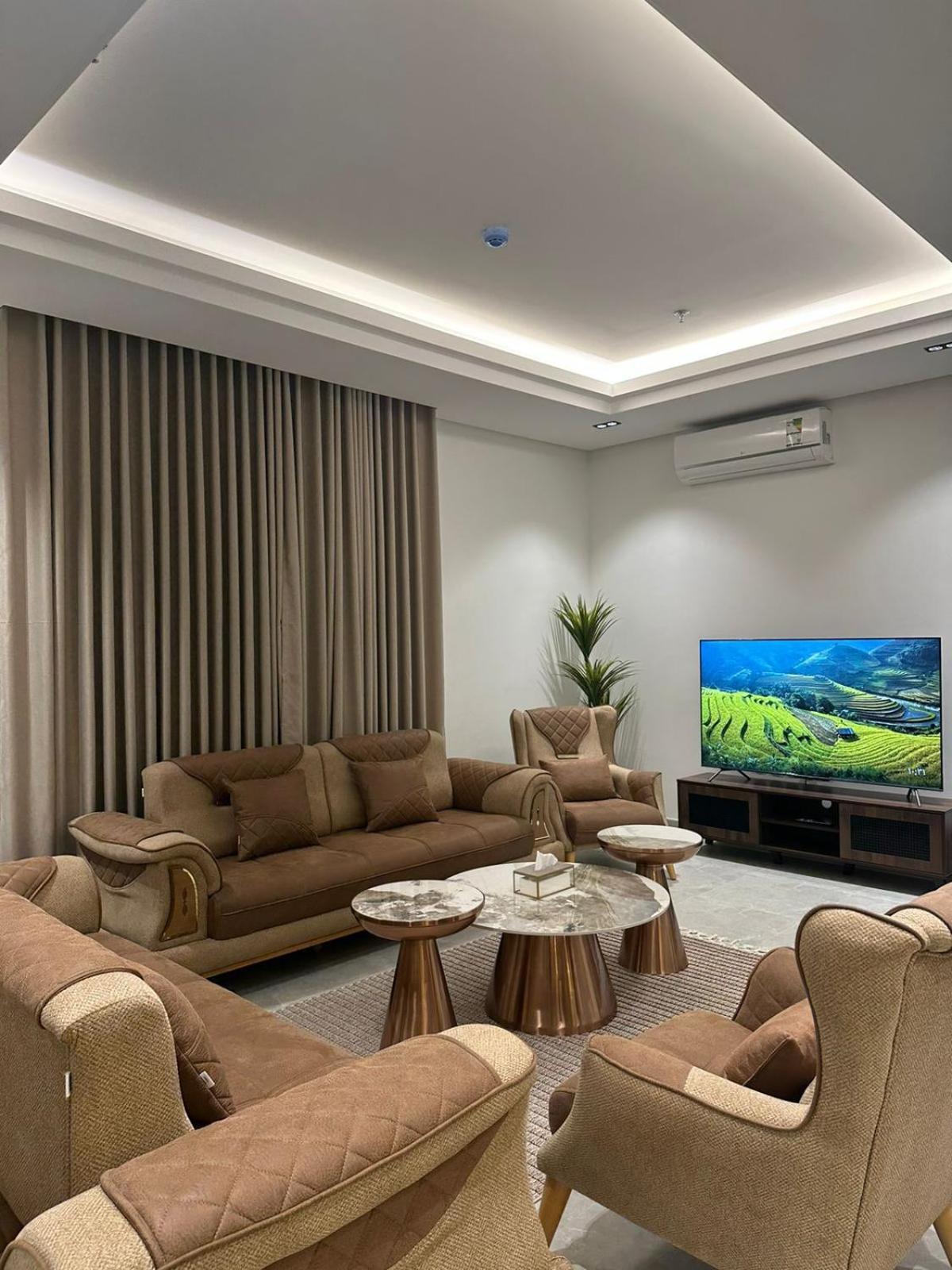 Luxury apartment with garden