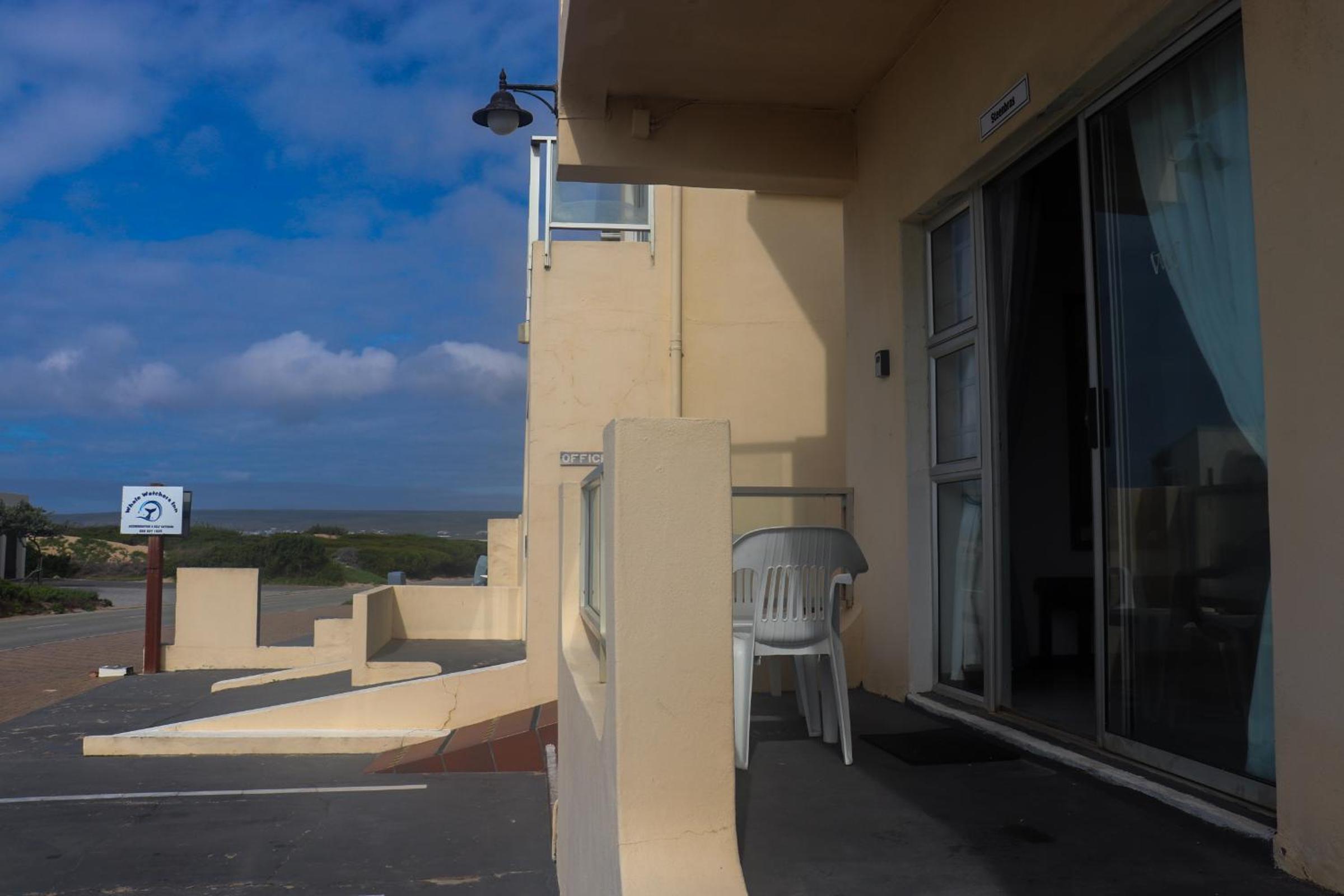 Whale Watchers Inn
