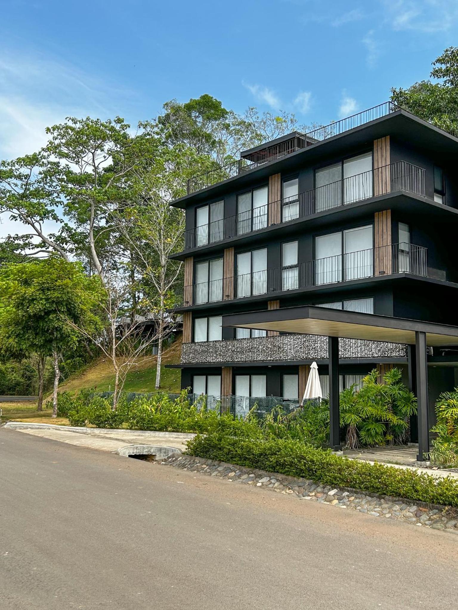 Luxury 2BR condo in Nautilus, Místico