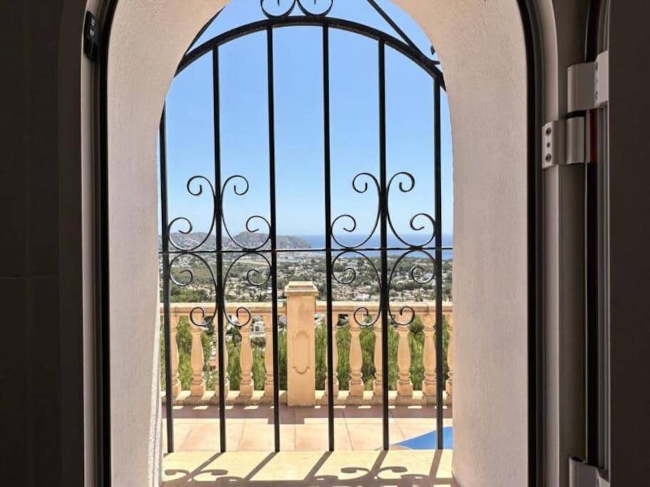 Casa Jirafa- Three bedroom villa with private pool view 5