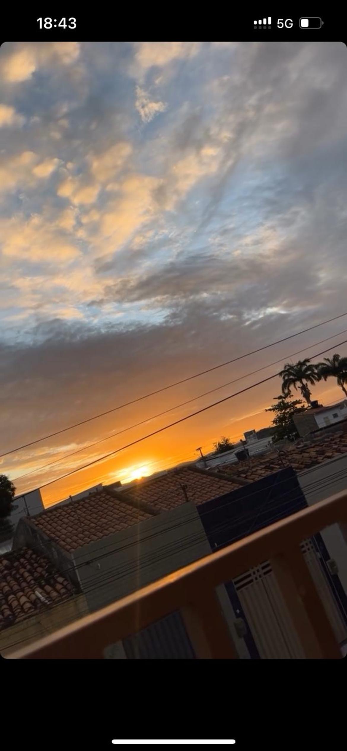 É de casa unidade 01 bem proximo da basilica de nossa sra das dores