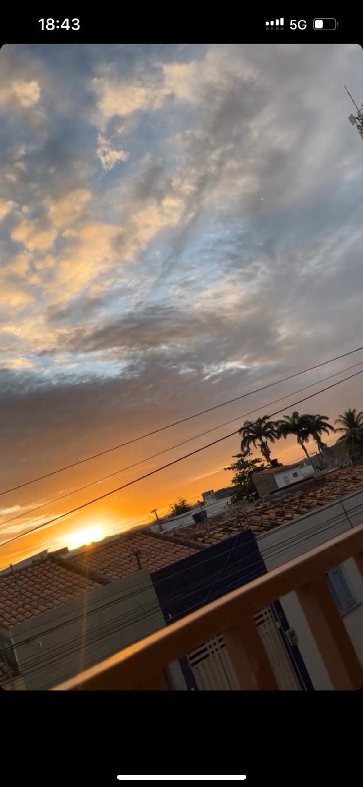 É de casa unidade 01 bem proximo da basilica de nossa sra das dores