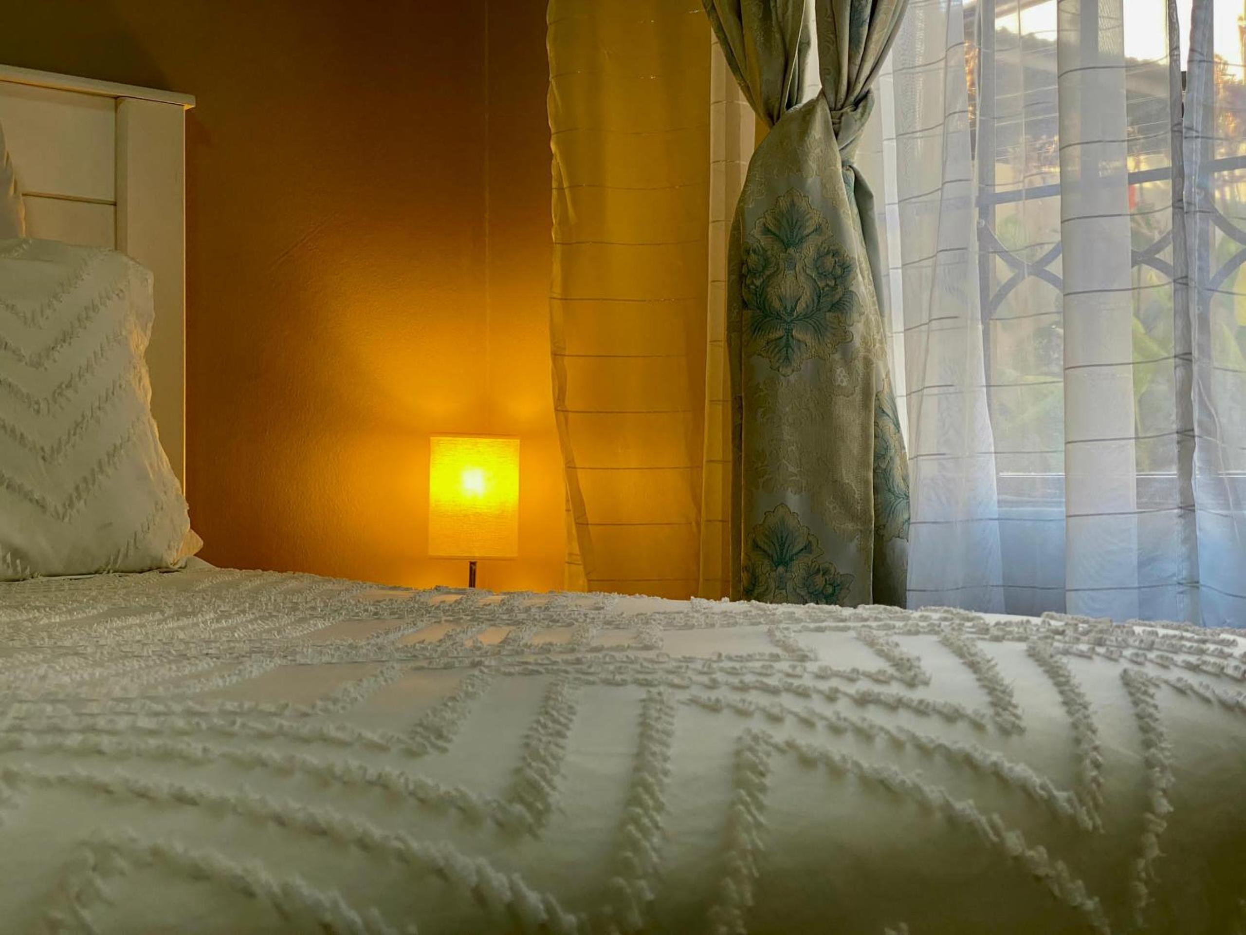 Central Gabs Oasis: 2BR-Retreat