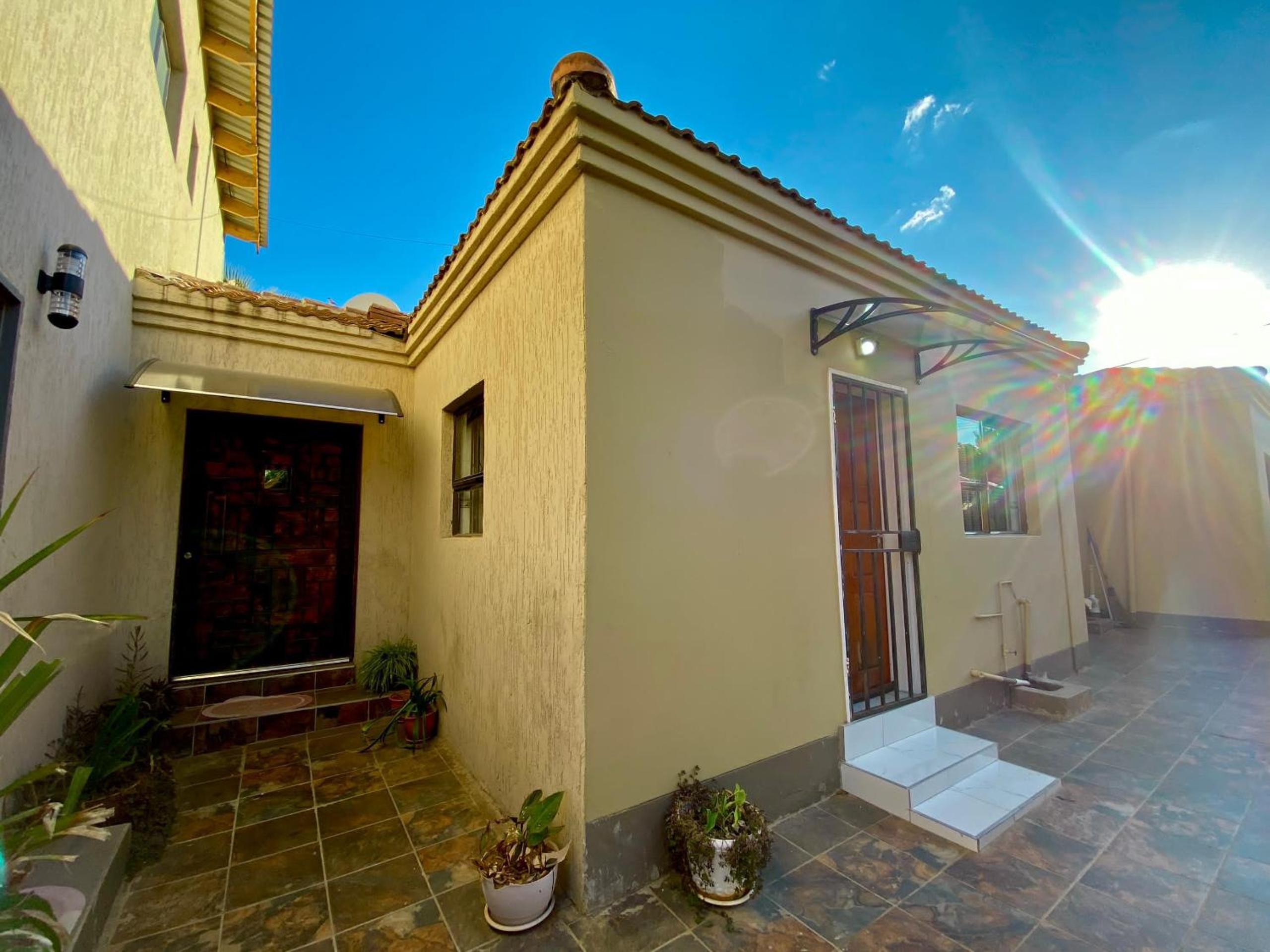 Central Gabs Oasis: 2BR-Retreat