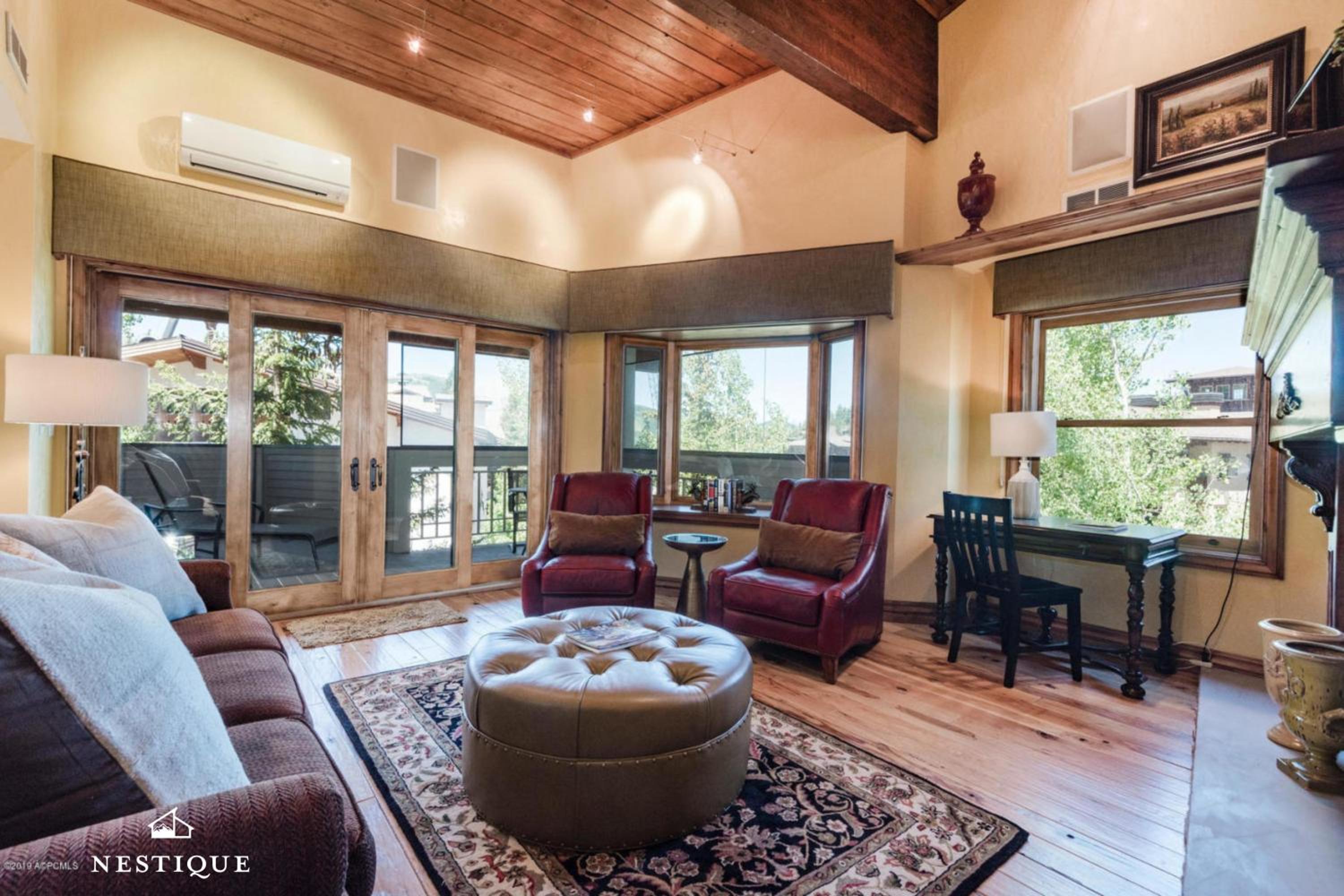 Royal Plaza Retreat at Silver Lake Village in Deer Valley Ski-In Ski-Out Condo Hosted by Nestique view 4