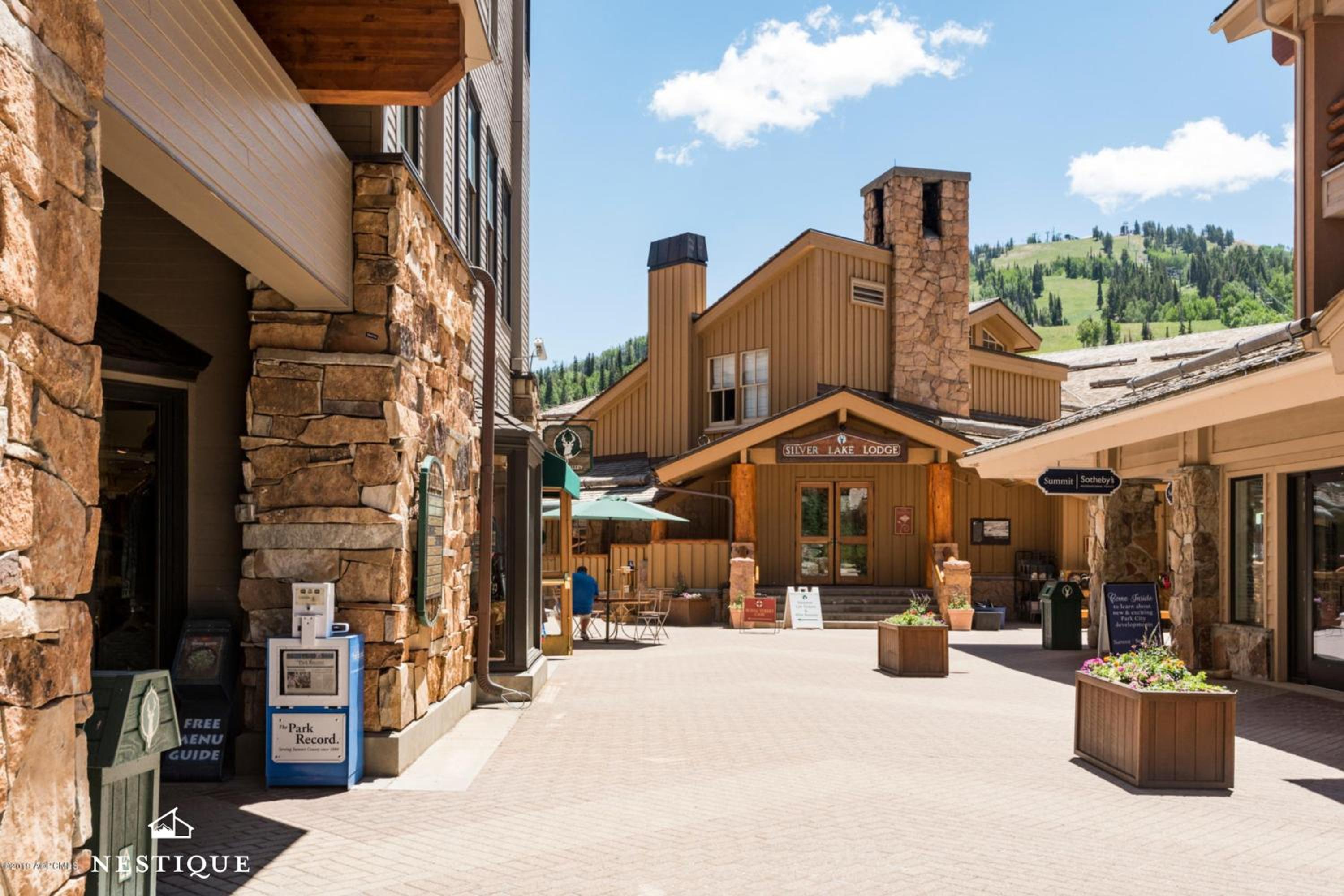 Royal Plaza Retreat at Silver Lake Village in Deer Valley Ski-In Ski-Out Condo Hosted by Nestique view 3