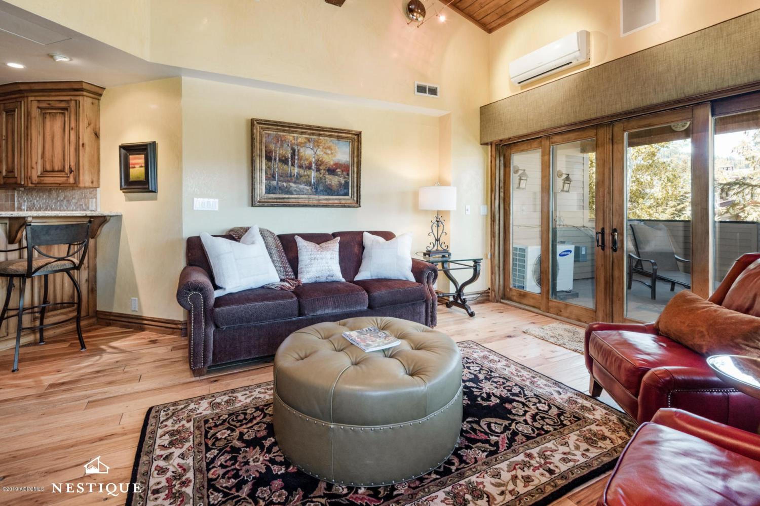 Royal Plaza Retreat at Silver Lake Village in Deer Valley Ski-In Ski-Out Condo Hosted by Nestique view 5